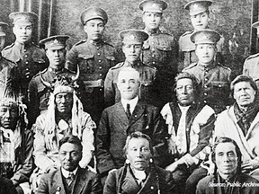 Elders and Indian soldiers in the uniform of the Canadian Expeditionary Force. (National Archives)