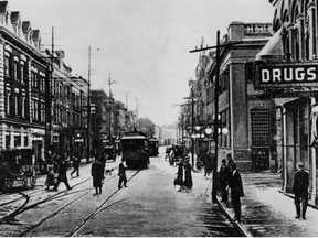Richmond St. about the time of the First World War, looking north from Dundas St.