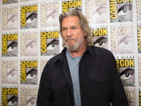 Jeff Bridges poses at a press line for the movie "The Giver" during the 2014 Comic-Con International Convention in San Diego, July 24, 2014.  REUTERS/Mario Anzuoni