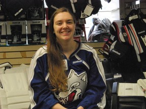 Sudbury's Stephanie Pascal has accepted a scholarship to Queen's University, where she will play goal for the Golden Gaels women's hockey team.