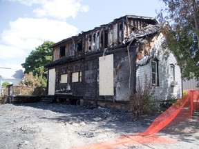 A house on Dyer St. in Belmont was struck by an arsonist Saturday. (DEREK RUTTAN, The London Free Press)