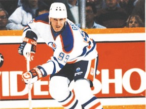 Former Oilers star Mark Messier said yesterday he only wishes today’s technology was available to Canadians back in the 1980s, when teammate Wayne Gretzky (pictured) was shattering NHL records. (QMI AGENCY FILES)