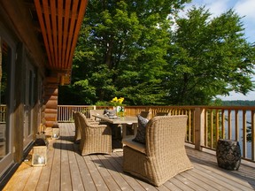 A look at the 'luxe lodge' patio of Colin and Justin.