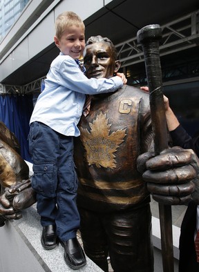 Darryl Sittler - Toronto Maple Leafs Legend