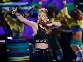 Iggy Azalea performs "Fancy" during the 2014 BET Awards in Los Angeles, California June 29, 2014.  REUTERS/Mario Anzuoni