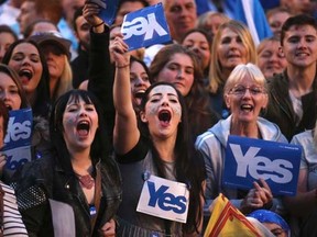 'Yes' campaigners gather for a rally in George Square, Glasgow, Scotland September 17, 2014. The referendum on Scottish independence will take place on September 18, when Scotland will vote whether or not to end the 307-year-old union with the rest of the United Kingdom.  REUTERS/Paul Hackett