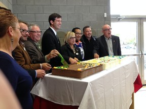 Dignitaries cut a cake at the Abbotsfield Community Recreation Centre grand opening on Saturday, Sept. 27. CATHERINE GRIWKOWSKY/EDMONTON SUN