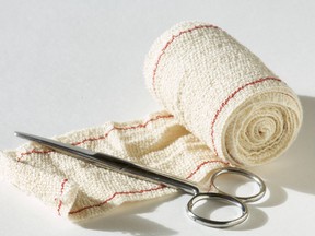 Bandage.

(Fotolia)