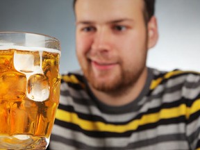 Moderate drinking may hurt healthy men's fertility: Study (Fotolia)