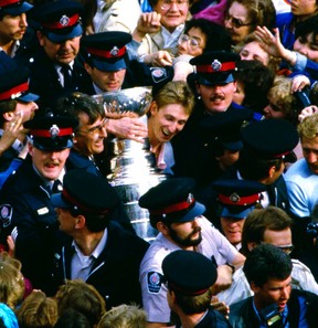 1984 EDMONTON OILERS STANLEY CUP CHAMPIONS ORIGINAL NHL HOCKEY