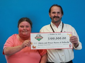 Belleville, Ont. residents Gloria and Bruce Burns Belleville won $100,000 in the Oct. 10 Poker Lotto draw. - OLG PHOTO