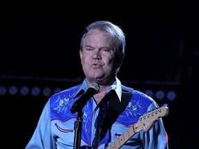 Glen Campbell (WENN.COM)