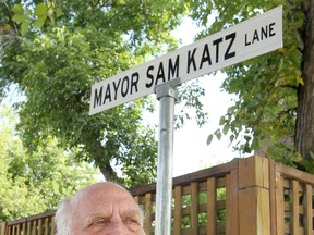 Harvey Smith is in for another battle for his political life in Daniel McIntyre. (BRIAN DONOGH/WINNIPEG SUN FILE PHOTO)