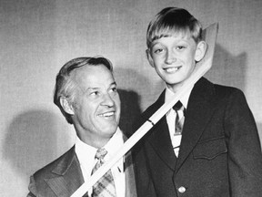 Top, Gordie Howe shares a moment with a then 12-year- old Wayne Gretzky in 1972. (QMI Agency)