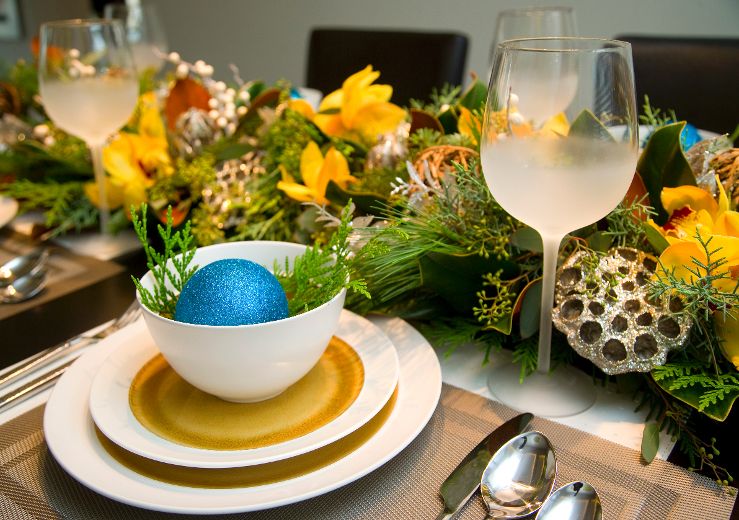 Catch up on all the new holiday trends on the Holiday Home Tour, which last year raised $60,000 for the Thames Valley Children?s Centre. (Mike Hensen/The London Free Press)