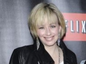Lucy DeCoutere (WENN)