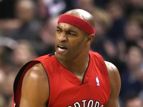 Former Raptors star Vince Carter deserves credit for helping grow the game in Canada, his ex-teammates say.(REUTERS/FILE)