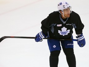 Maple Leafs defenceman Stephane Robidas, 37, is scheduled to play in his 900th career regular-season game on Nov. 12, 2014, when the Leafs face the Boston Bruins. (DAVE ABEL/Toronto Sun)