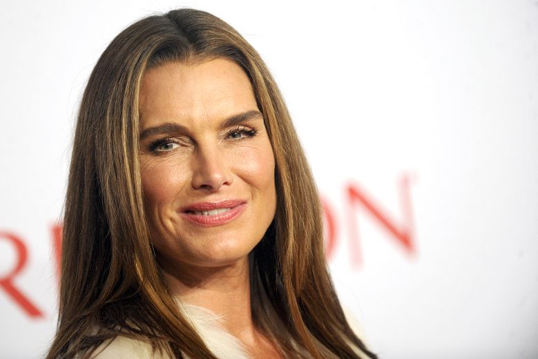 Brooke Shields Talks Losing Her Virginity to Dean Cain