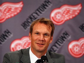 Detroit Red Wings defenceman Nicklas Lidstrom announces his retirement from NHL hockey during a press conference at Joe Louis Arena on May 31, 2012. (REUTERS/Rebecca Cook)
