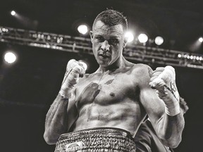 Left: Belleville’s Tim Cronin takes on Orangeville’s 
Jason Alexander tonight in an undercard at the World Championship Boxing event at the Hershey Centre. (BLAIR DIAMOND PHOTO)