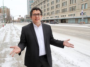 Urban planner Antonio Gomez-Palacio discussed transit plans on Monday at the Winnipeg Art Gallery. (Brian Donogh/Winnipeg Sun)