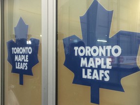 Leafs ended practice with a closed-door meeting on Friday, Nov. 21. (DAVE ABEL/Toronto Sun)
