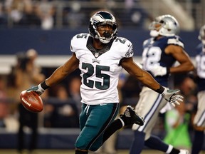 Philadelphia Eagles running back LeSean McCoy (25) celebrates a touchdown in the third quarter against the Dallas Cowboys at AT&T Stadium on Nov 27, 2014 in Arlington, TX, USA. (Tim Heitman/USA TODAY Sports)