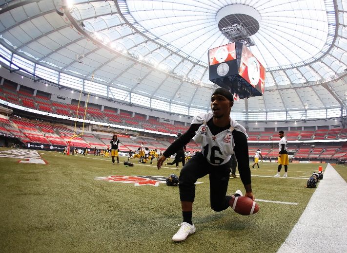 How does the Grey Cup stack up to the Super Bowl?