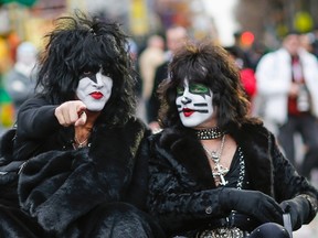 Paul Stanley (L) and Eric Singer of KISS attend the 88th Macy's Thanksgiving Day Parade in New York November 27, 2014. REUTERS/Eduardo Munoz