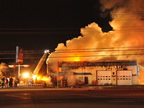 A fire broke out at a Piedmont, Que. gas station on Tuesday, December 2, 2014.
SYLVAIN DENIS / QMI AGENCY