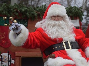 Santa visited Straffordville Saturday morning. (CHRIS ABBOTT/TILLSONBURG NEWS)