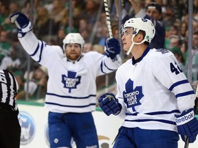 Maple Leafs centre Tyler Bozak celebrates his second-period goal against the Stars in Dallas on Tuesday night. (Getty Images/AFP)