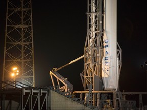 The Falcon 9 rocket to be launched by SpaceX on a cargo re-supply service mission to the International Space Station sits on launch pad 40 at Cape Canaveral Air Force Station in Cape Canaveral, Florida January 5, 2015. (REUTERS/Scott Audette)