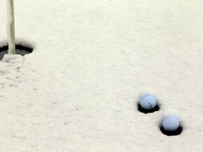 Winter in Canada is always tough. It seems even longer when you are a golf lover — just try putting in the snow! (Getty Images/AFP)