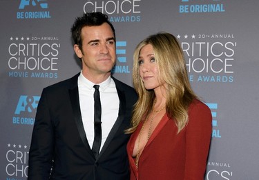 Actors Justin Theroux and Jennifer Aniston arrive at the 20th Annual Critics' Choice Movie Awards in Los Angeles, California January 15, 2015.  REUTERS/Kevork Djansezian