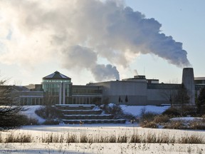 Some 30,000 litres of diesel oil spilled into the St. Lawrence River on Wednesday. (SYLVAIN DENIS/QMI Agency)