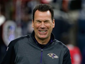 Baltimore Ravens offensive coordinator Gary Kubiak waits on the field before the start of the game against the Houston Texans at NRG Stadium on December 21, 2014 in Houston, Texas. (Scott Halleran/Getty Images/AFP)