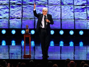 Comedian Jay Leno accepts the Mark Twain Prize for Humor onstage at the Kennedy Center in Washington October 19, 2014.  REUTERS/Jonathan Ernst