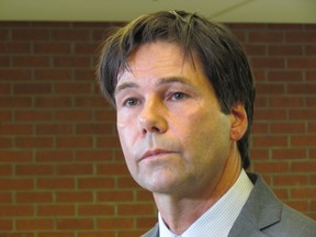 Health Minister Eric Hoskins (Postmedia Network file photo)