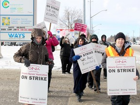 Members of the Ontario Nurses Association, Local 35, employed by the Erie St. Clair Community Care Access Centre set up picket lines outside the agency's Richmond Street office and the Chatham-Kent Health Alliance to back collective bargaining demands on Friday, January 31, 2015. Vicki Gough/Chatham Daily News/QMI Agency