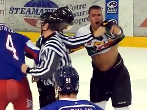 Riviere-di-Loup`s Dave Hamel and Trois-Rivieres`Gabriel Boutin-Gagnon waged an epic battle Friday in the LNAH. (Screen grab)