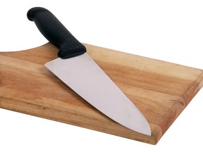 Kitchen knife (Postmedia)