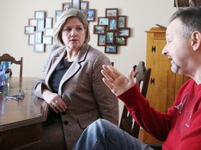 Gino Donato/The sudbury Star
Provincial NDP leader Andrea Horwath and candidate Suzanne Shawbonquit visited the home of Guy and Michele Chatelain to talk about the challenges of home care on Tuesday afternoon.