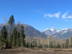 Fernie’s amazing vistas mean a golf course is not necessary to attract people to the area.