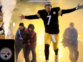 Ben Roethlisberger of the Pittsburgh Steelers is introduced prior to their AFC Wild Card game against the Baltimore Ravens at Heinz Field on January 3, 2015. (Justin K. Aller/Getty Images/AFP)