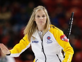 Manitoba skip Jennifer Jones watches her shot in her game against Prince Edward Island during the Scotties Tournament of Hearts in Moose Jaw, Saskatchewan, February 19, 2015. (REUTERS/Todd Korol)