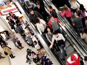 Shoppers at West Edmonton Mall. (EDMONTON SUN/File)