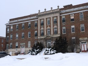 War Memorial Children's Building on South Street. (MORRIS LAMONT, The London Free Press)