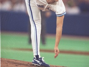 Jimmy Key pitches for the Blue Jays in game 4 of the World Series in 1992. (Toronto Sun files)